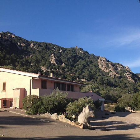 Agriturismo Monte Pino Telti Экстерьер фото