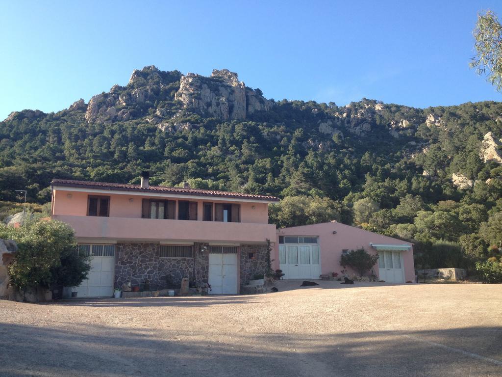 Agriturismo Monte Pino Telti Экстерьер фото
